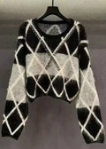 Classic Vintage Sweater with a Flattering Fit