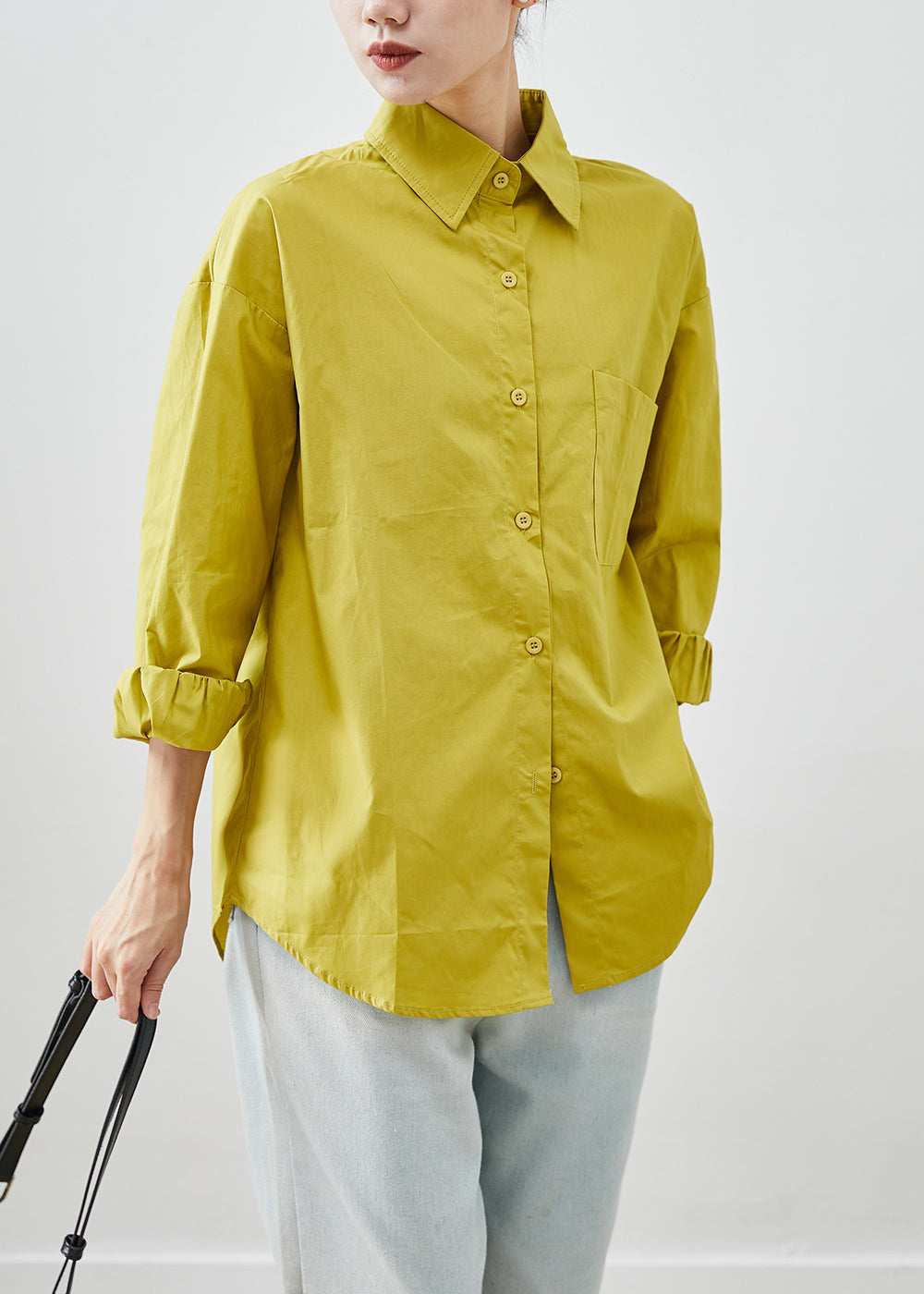 Classic Vintage Shirt with a Flattering Fit