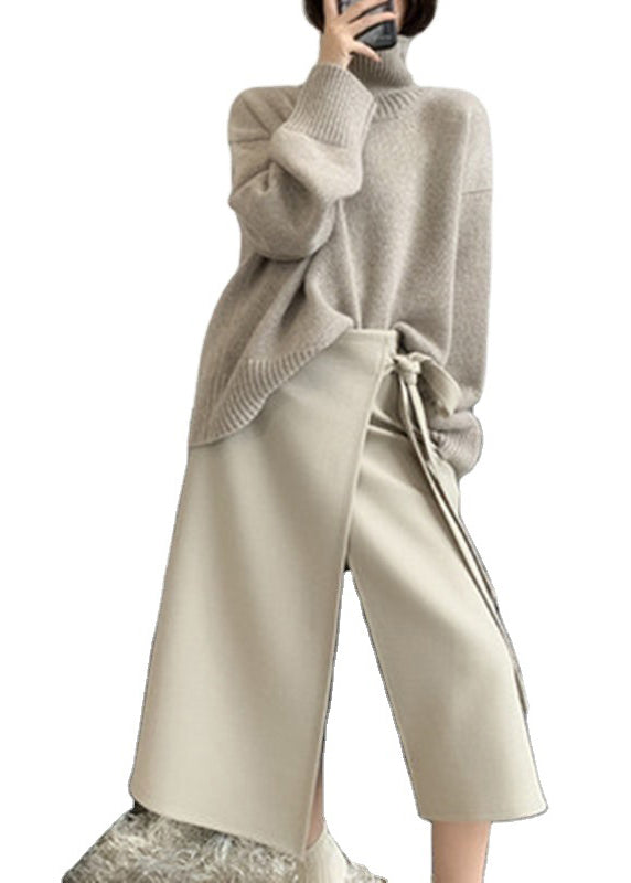 Well Tailored Sweater with a Graceful Silhouette