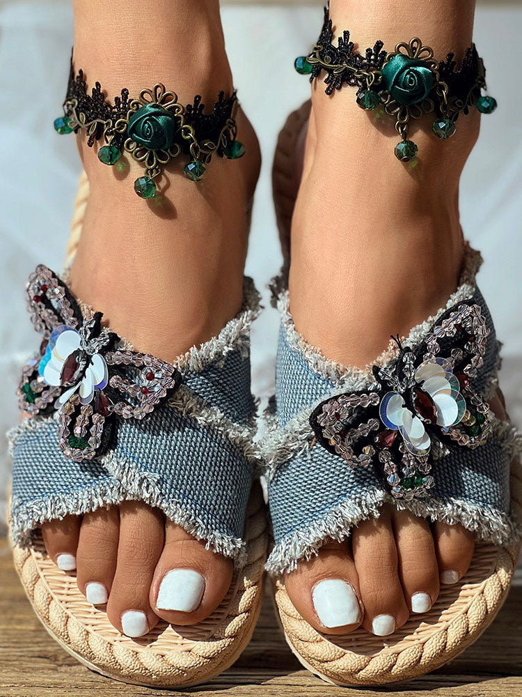 Graceful Orthopedic Sandals for Modern Look