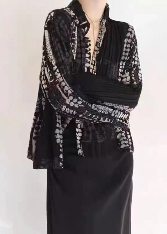 Polished Blouse with an Effortless Classic Look