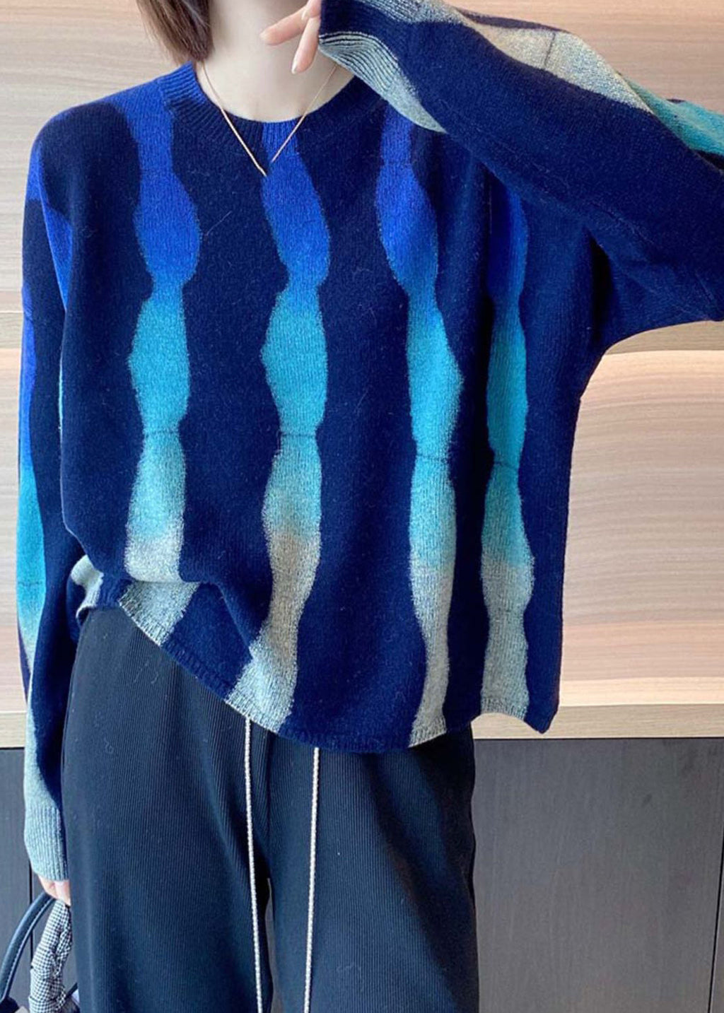 Classic Vintage Sweater with a Flattering Fit