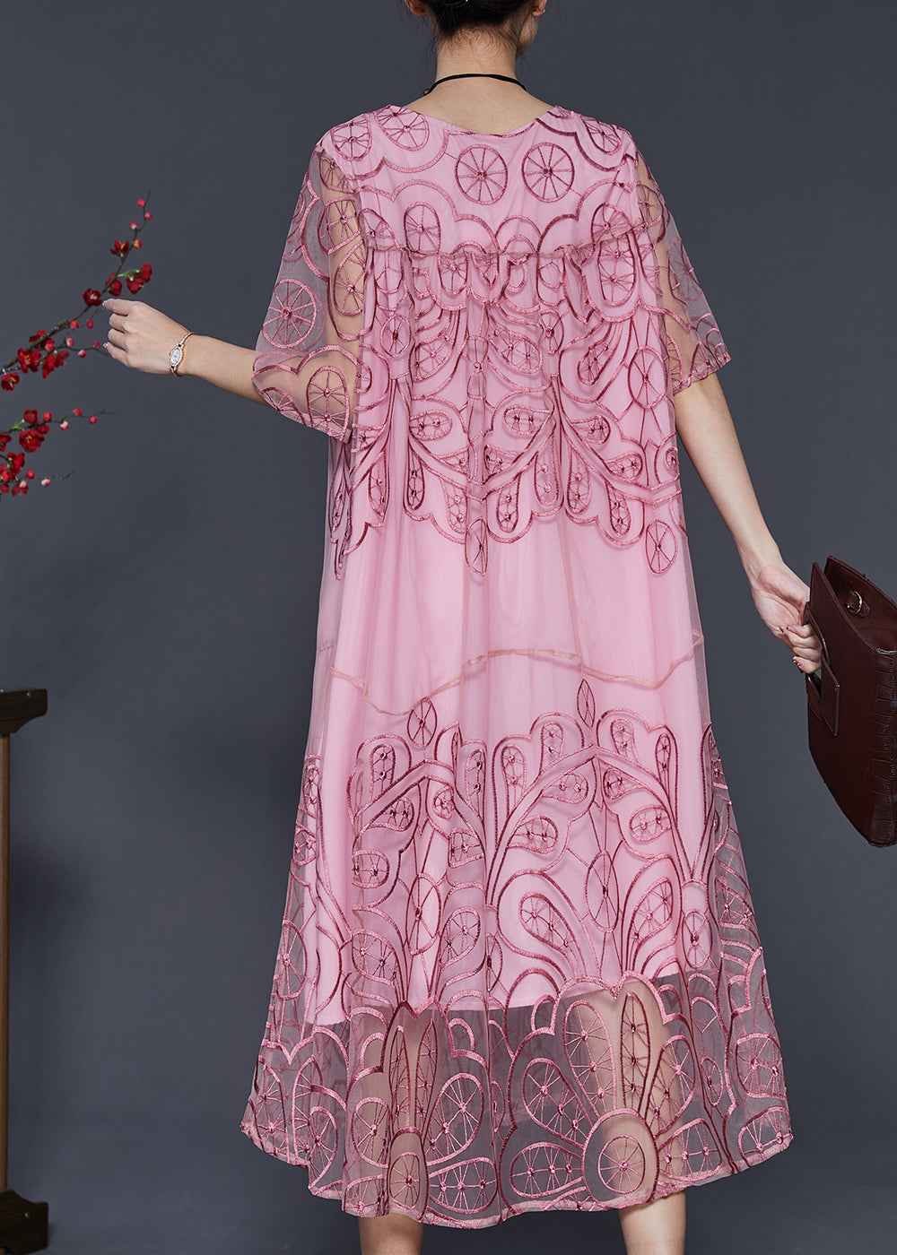 Gracefully Styled Dress for Any Occasion
