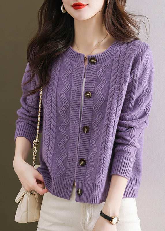 Effortlessly Elegant Cardigan with a Timeless Design