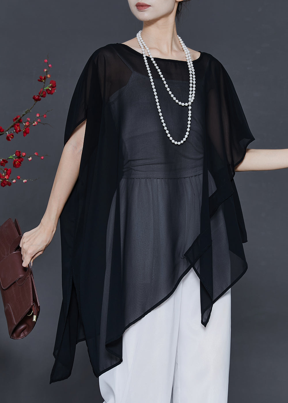 Beautifully Finished Top in a Timeless Design