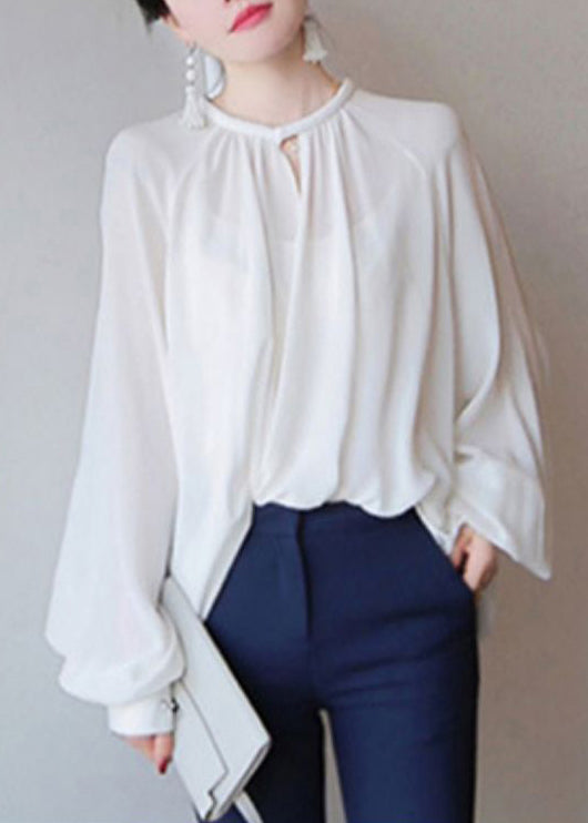 Beautifully Crafted Blouse in a Classic Style