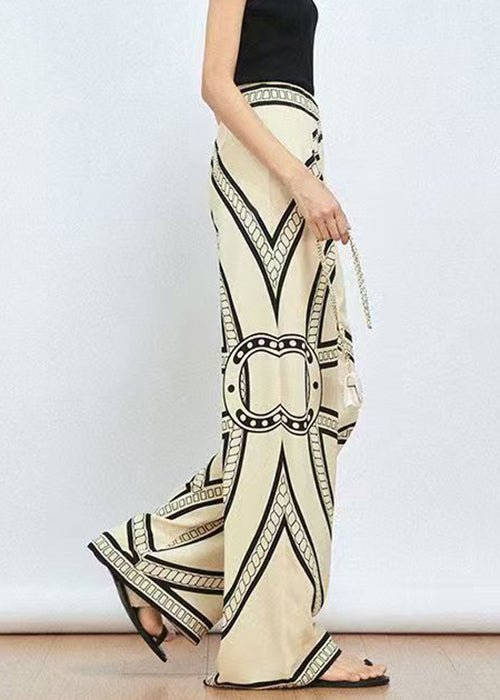 Classic Vintage Pants with a Flattering Fit