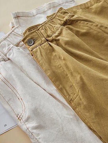 Effortlessly Elegant Pants with a Timeless Design