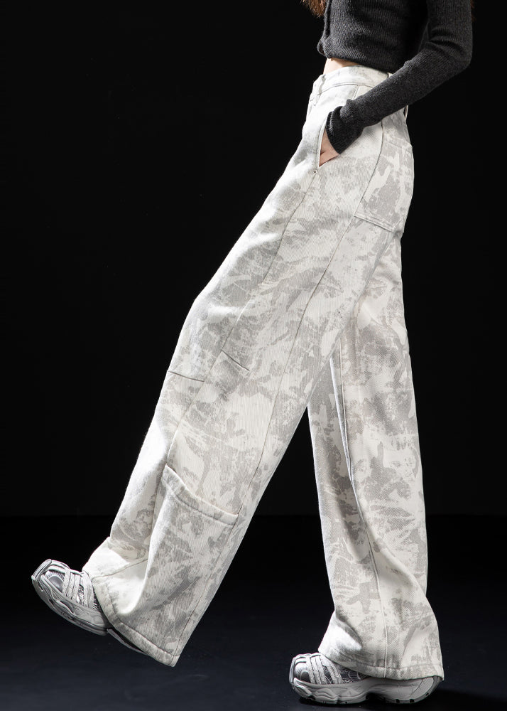Beautifully Finished Pants in a Timeless Design
