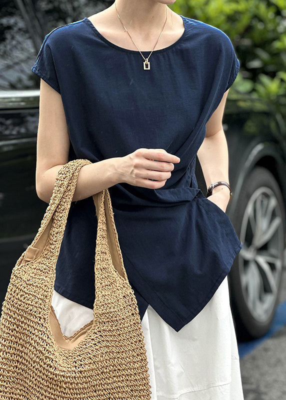 Effortlessly Elegant Top with a Timeless Design