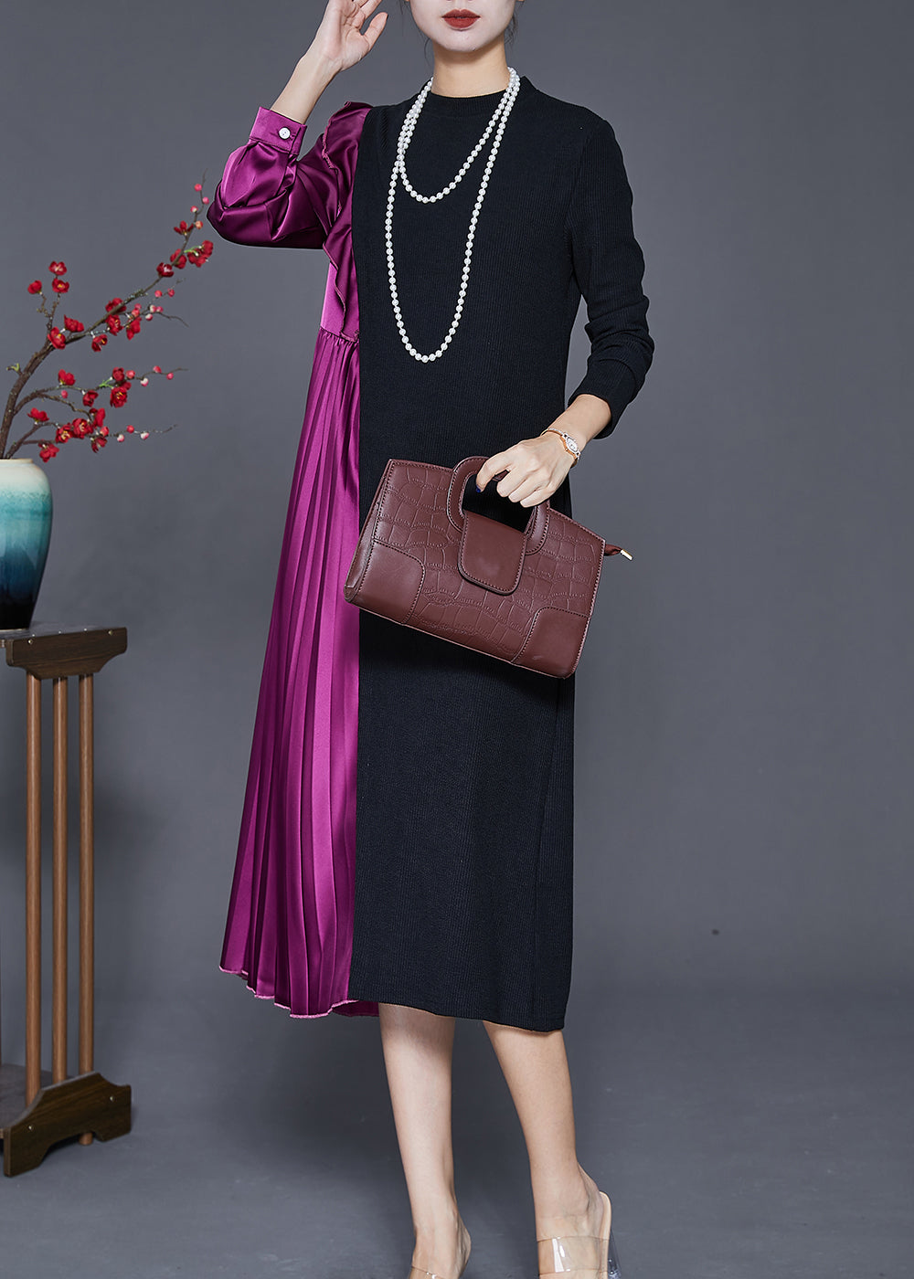 Well Tailored Dress with a Graceful Silhouette