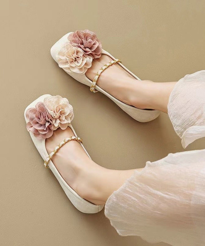 Chic Orthopedic Flats with Unique Design