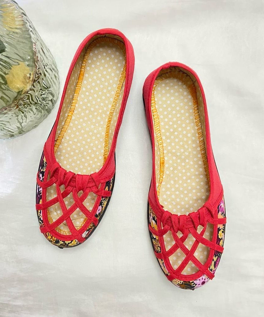Chic Orthopedic Shoes with Unique Design