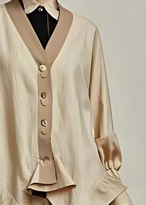 Well Tailored Coat with a Graceful Silhouette