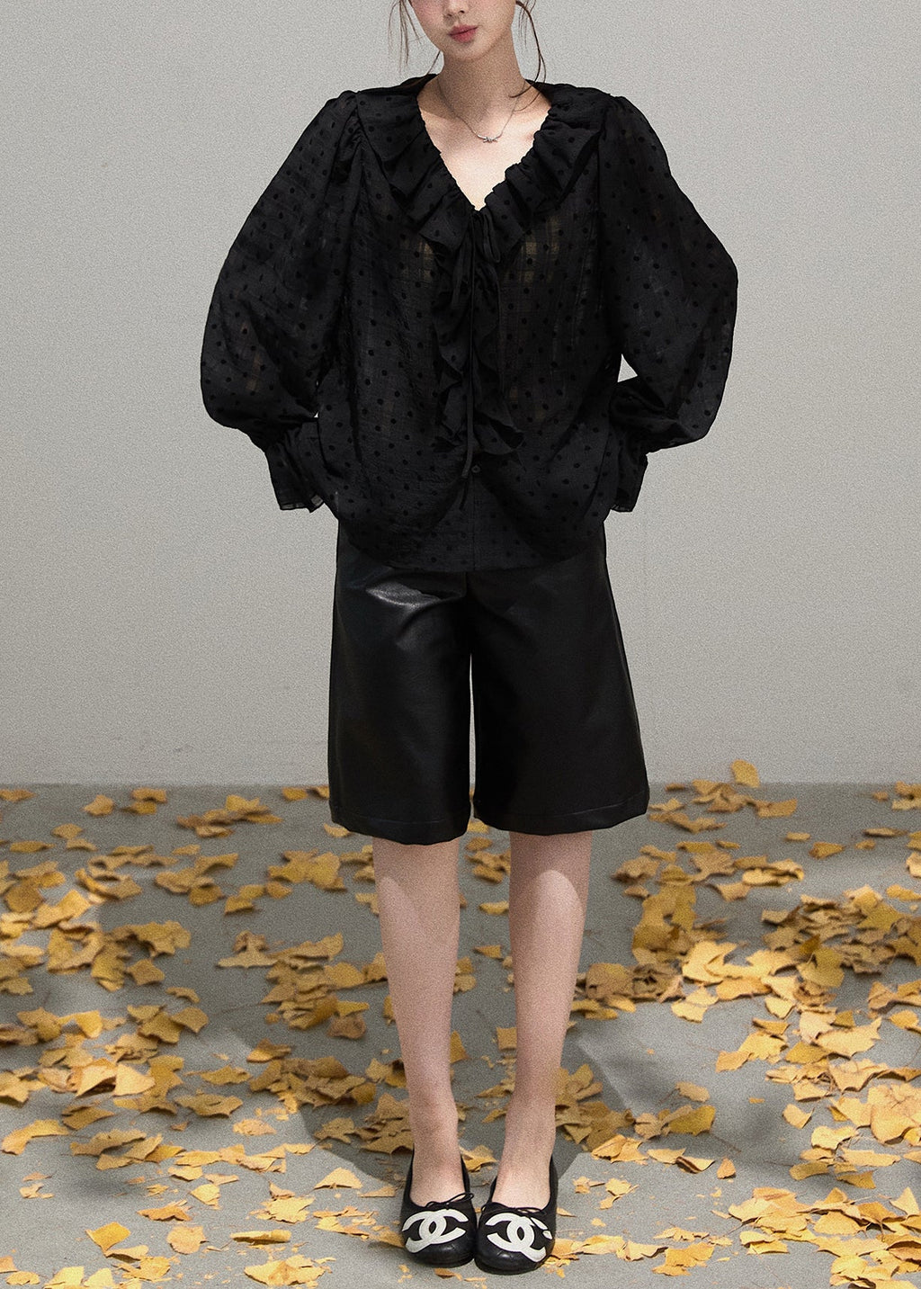 Effortlessly Elegant Blouse with a Timeless Design