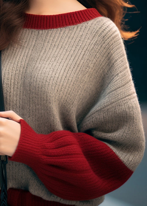 Well Tailored Sweater with a Graceful Silhouette