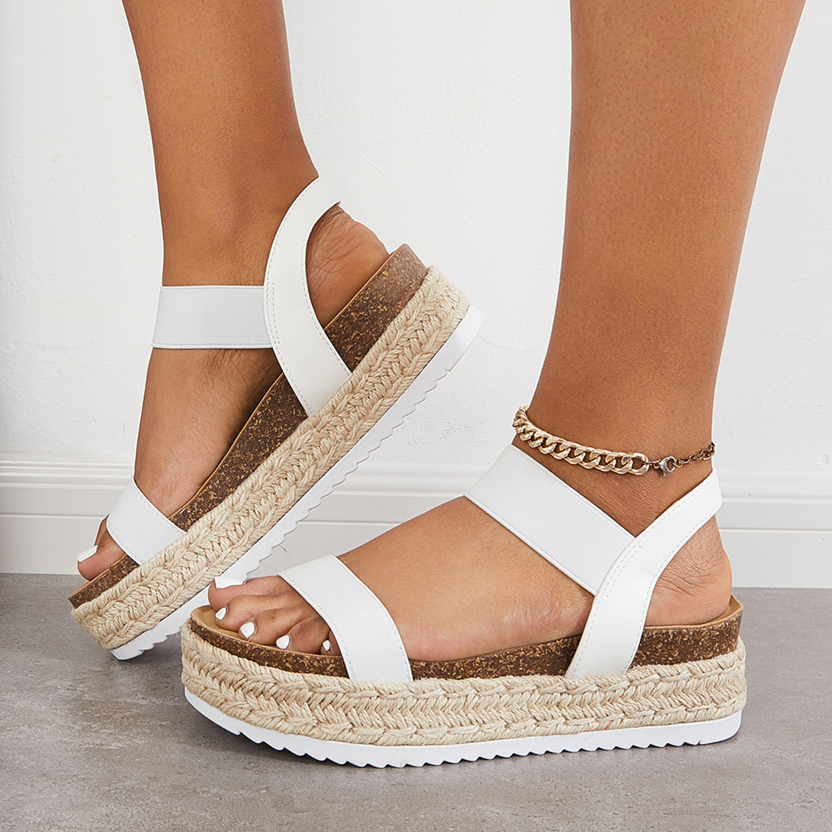 Graceful Orthopedic Sandals for Modern Look
