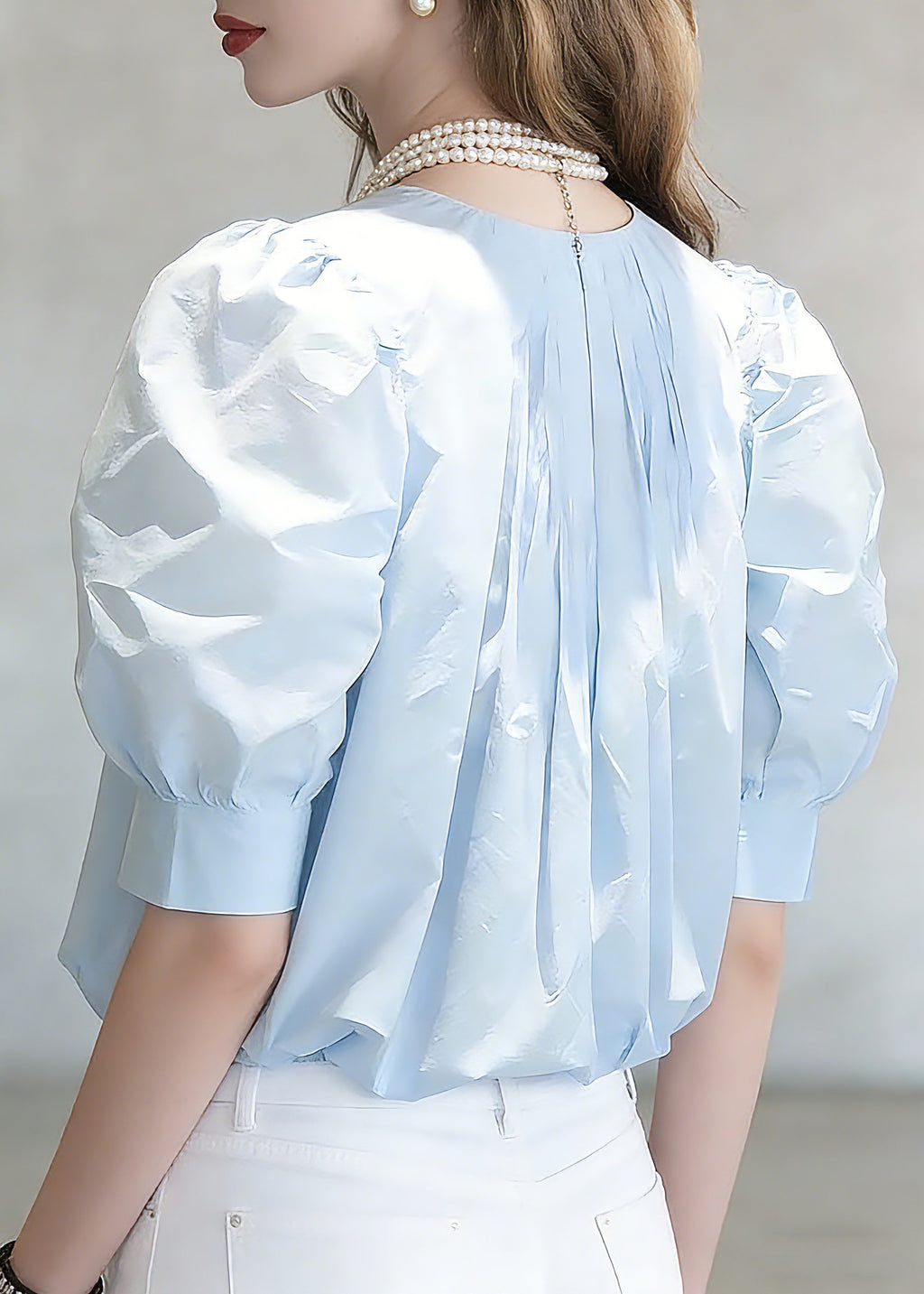Effortlessly Elegant Top with a Timeless Design