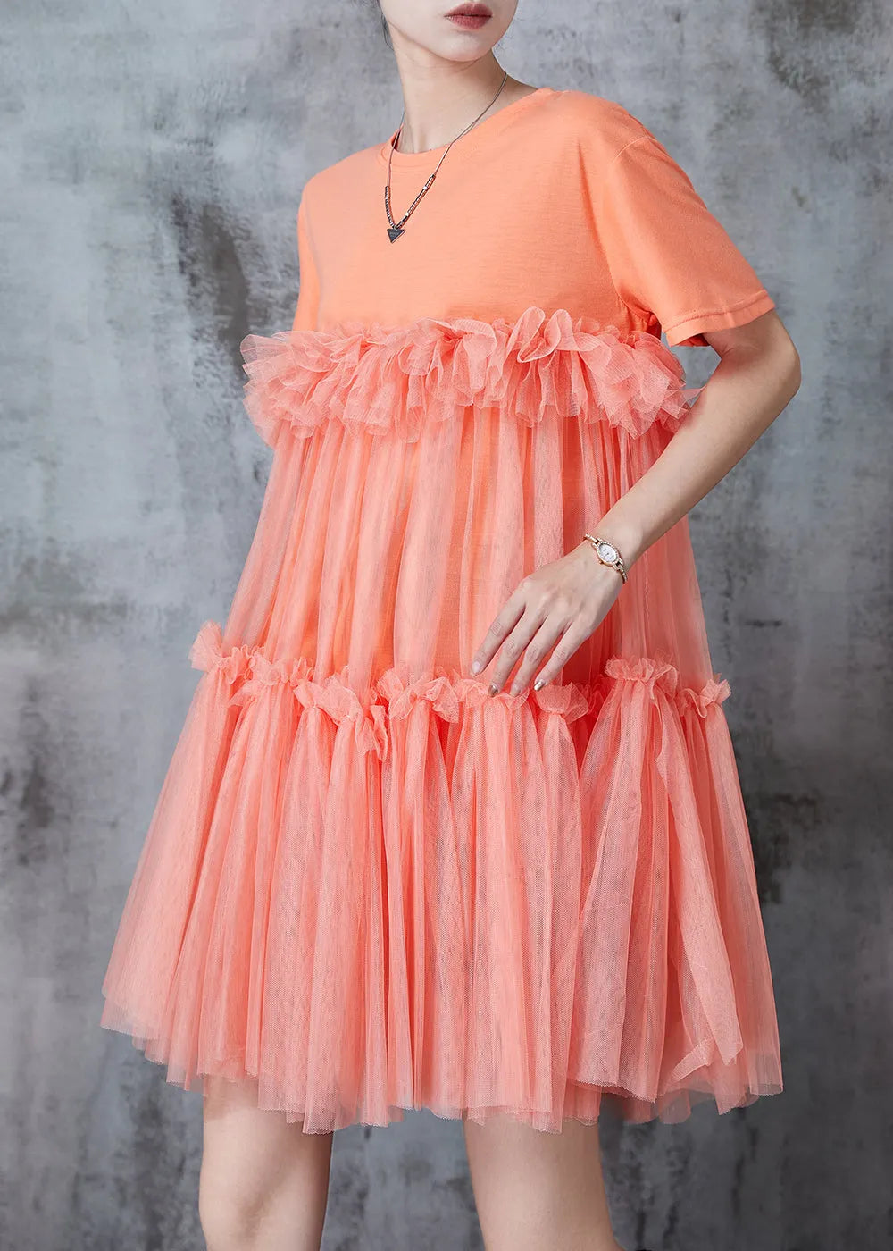 Well Tailored Dress with a Graceful Silhouette