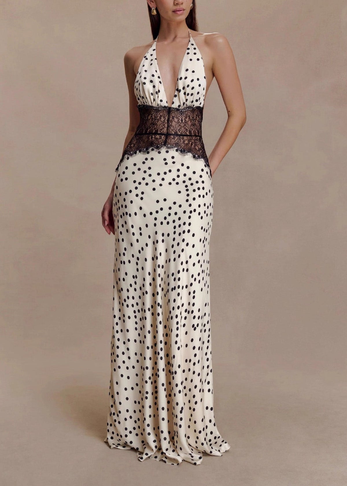 Classic Vintage & Enduringly Stylish Dress