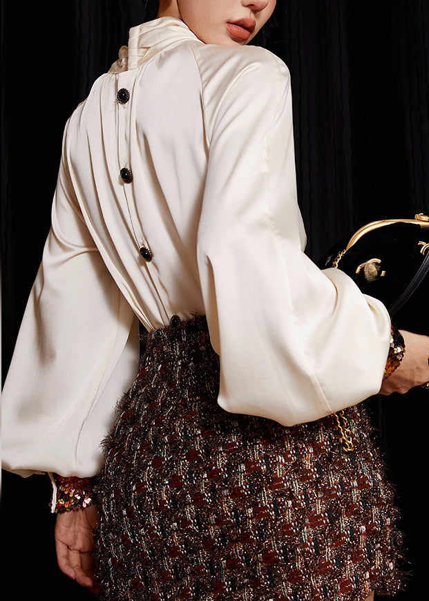 Effortlessly Elegant Top with a Timeless Design