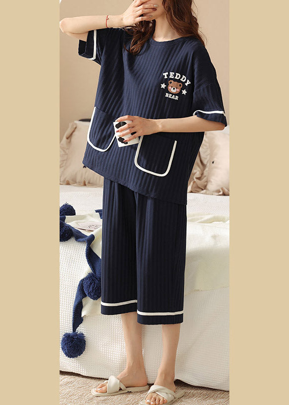 Finely Styled Garment with a Classic Vintage Look