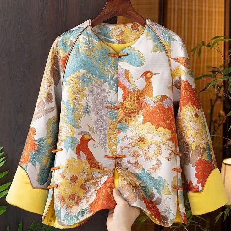 Effortlessly Elegant Coat with a Timeless Design