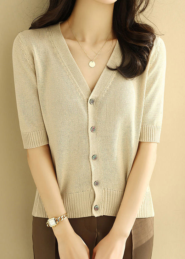 Well Tailored Shirt with a Graceful Silhouette