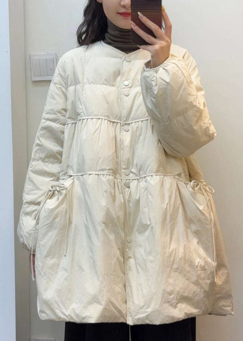 Effortlessly Elegant Coat with a Timeless Design