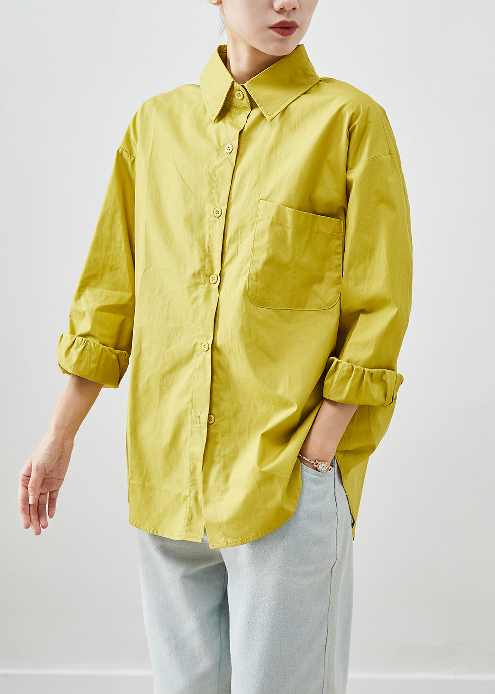Classic Vintage Shirt with a Flattering Fit