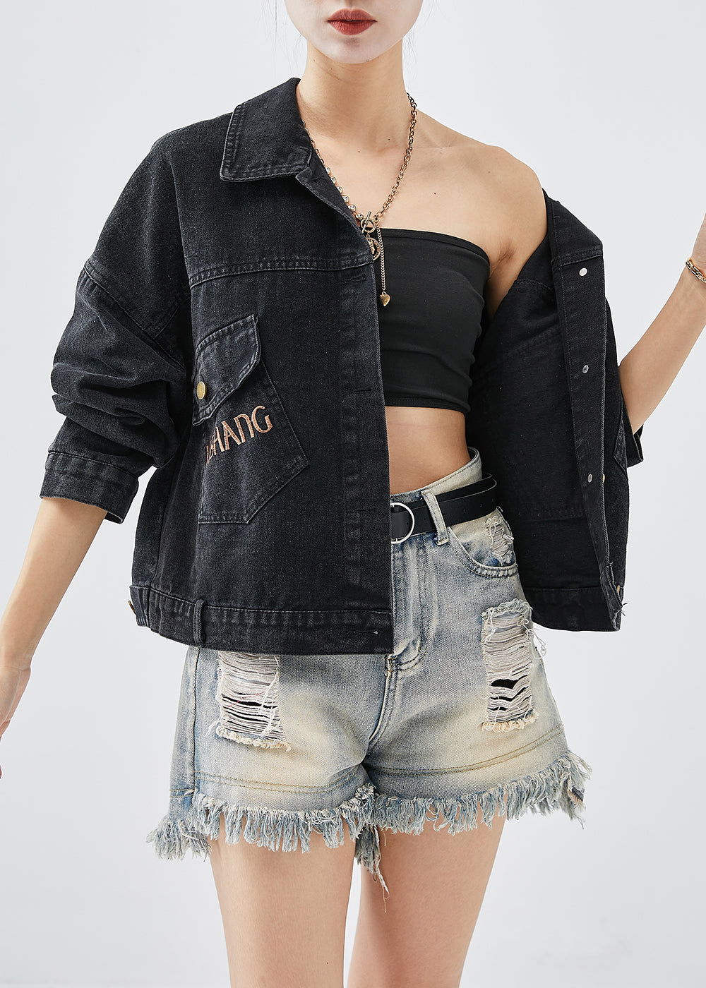 Gracefully Styled Jacket for Any Occasion