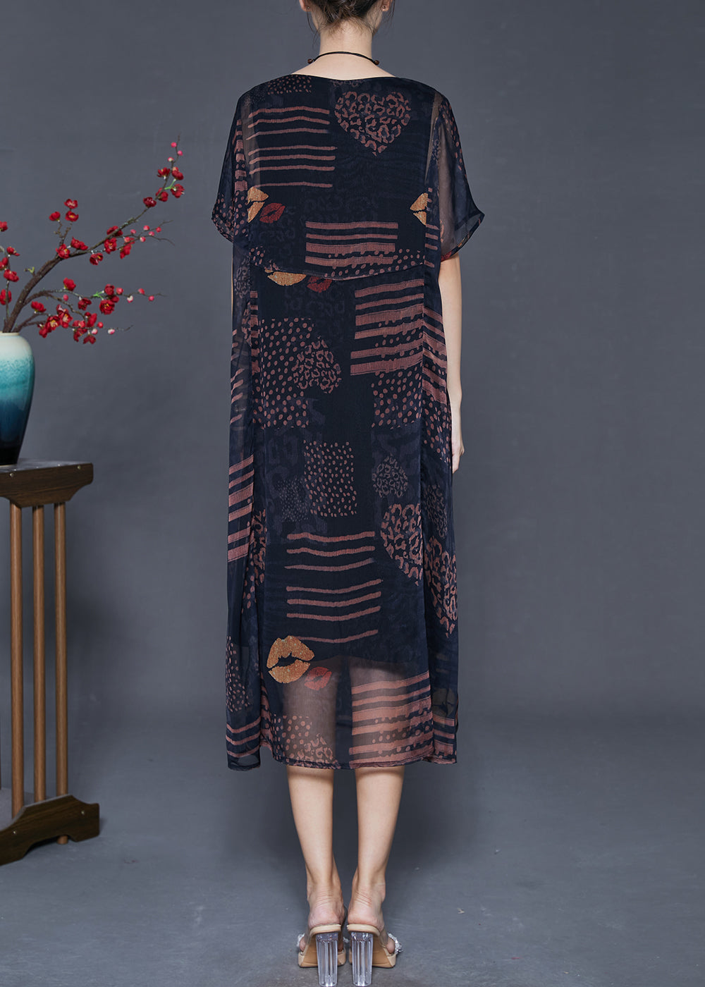 Classic Vintage & Enduringly Stylish Dress