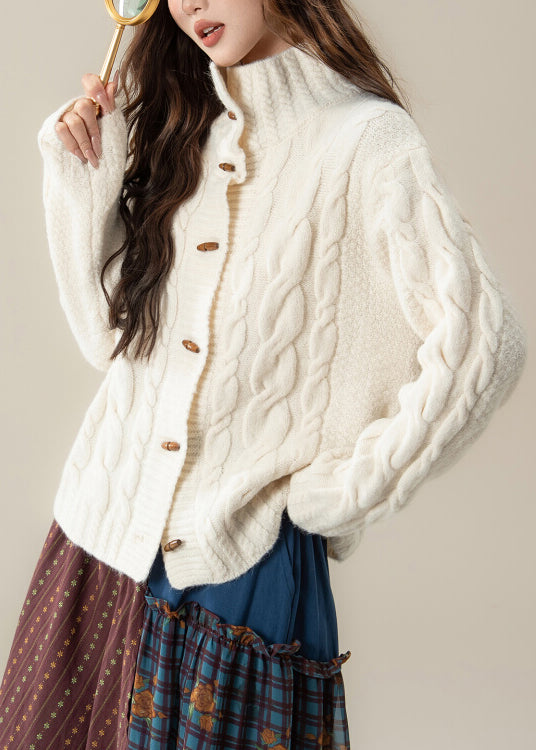 Sophisticated Coat with a Clean Classic Look