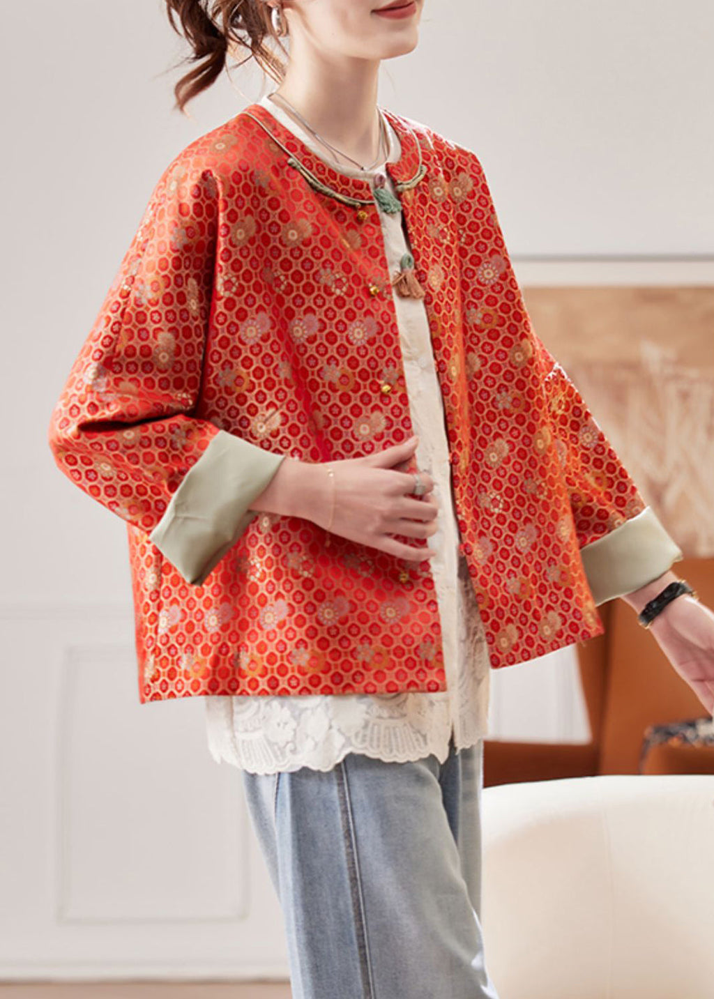 Beautifully Finished Coat in a Timeless Design