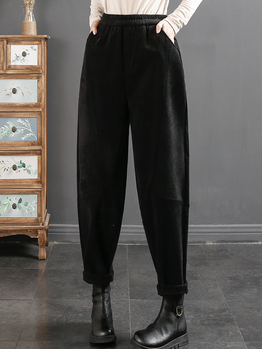 Effortlessly Elegant Pants with a Timeless Design