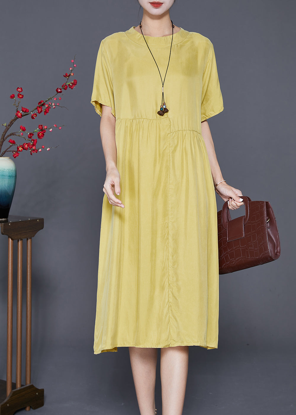 Sophisticated Dress with a Clean Classic Look