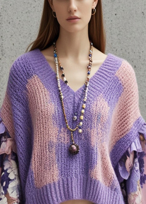 Classic Vintage Sweater with a Flattering Fit