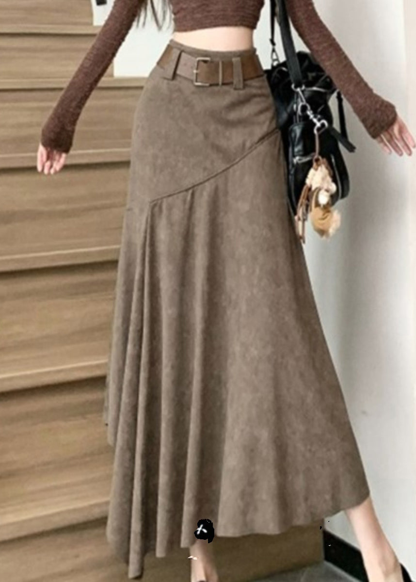 Sophisticated Garment with a Clean Classic Look