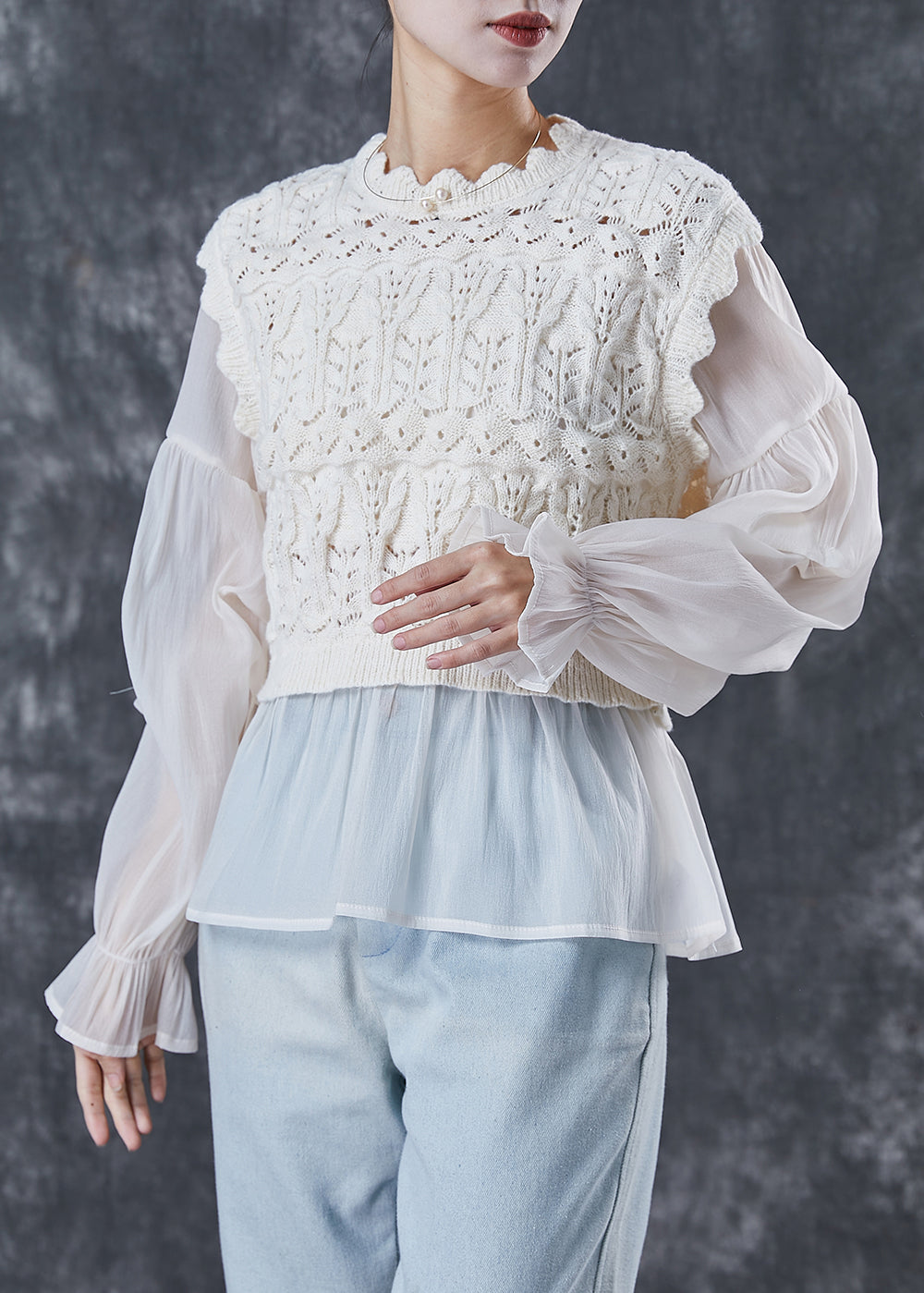 Beautifully Finished Top in a Timeless Design