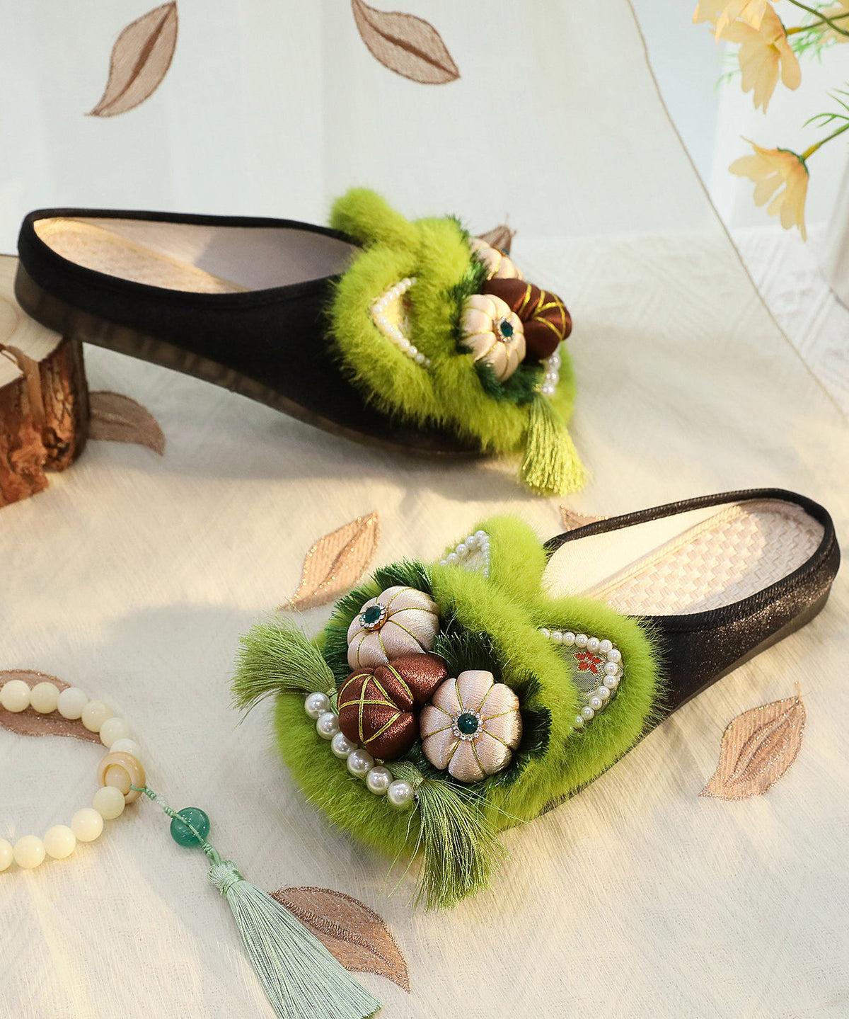 Chic Orthopedic Slippers with Unique Design