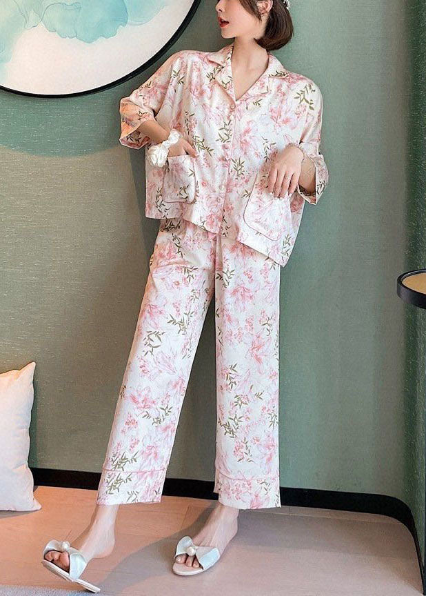 Casually Elegant Garment with a Refined Edge