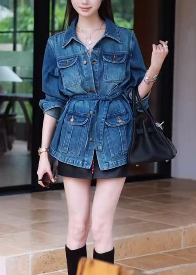 Gracefully Styled Jacket for Any Occasion