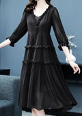 Well Tailored Dress with a Graceful Silhouette