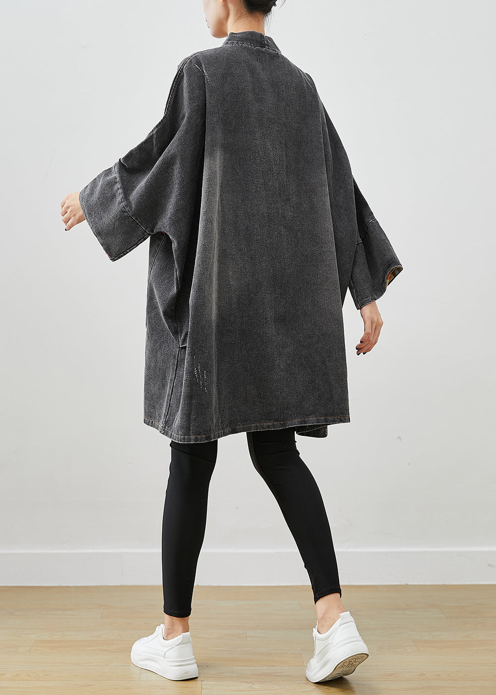 Beautifully Finished Coat in a Timeless Design