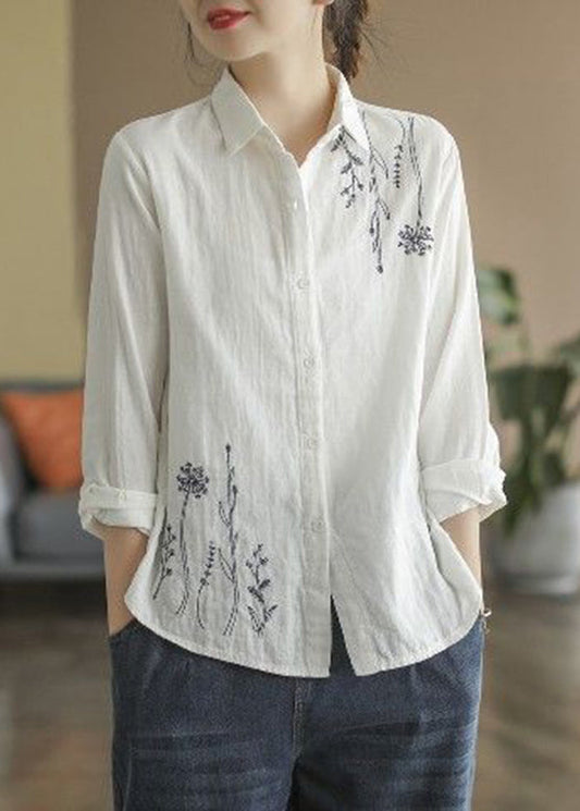 Well Tailored Top with a Graceful Silhouette