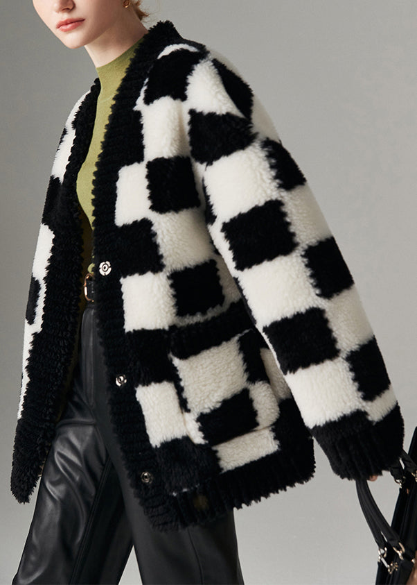 Gracefully Styled Coat for Any Occasion