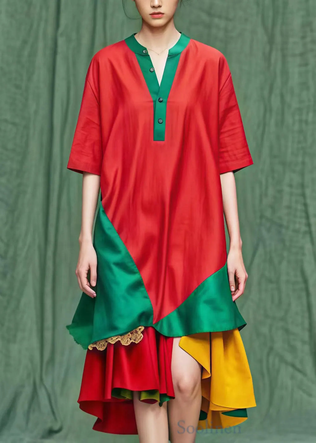 Well Tailored Dress with a Graceful Silhouette