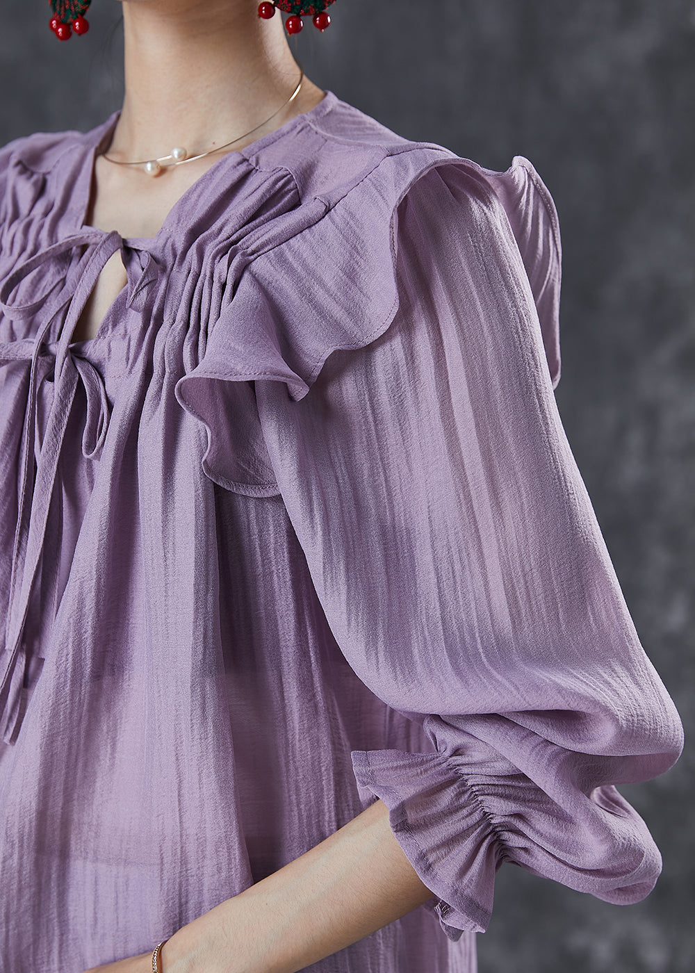 Well Tailored Top with a Graceful Silhouette