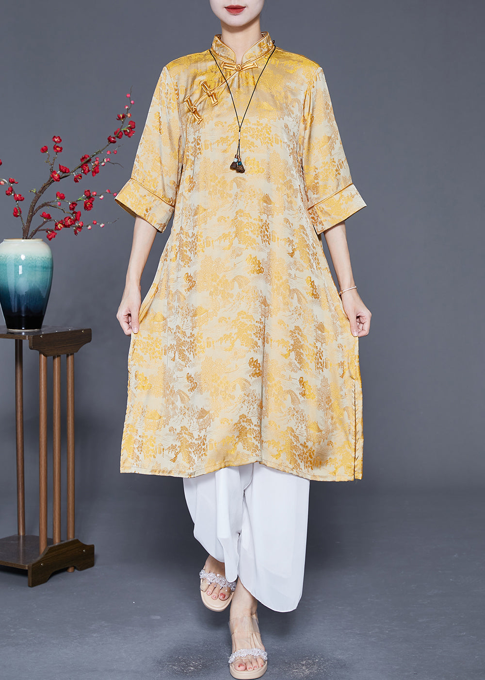 Classic Vintage & Enduringly Stylish Dress