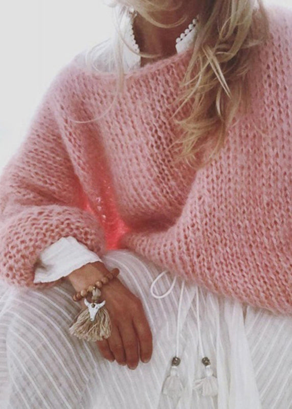 Well Tailored Sweater with a Graceful Silhouette